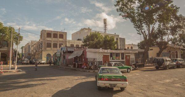 Vue étonnant du centre de Djibouti. Cette photographie d'art est disponible à l'achat en ligne.